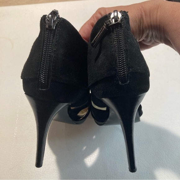 CALVIN KLEIN Sz 8.5 Patrish Peep Toe Cut Outs Heeled Suede Shooties Shoes - Picture 7 of 12